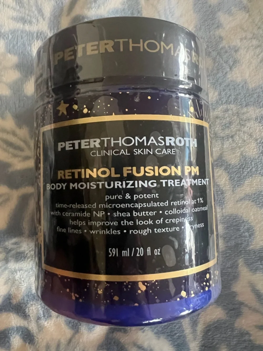 Peter Thomas Roth Retinol Fusion PM Jar in Deep Blue and Gold Accents - Picture 2 of 3